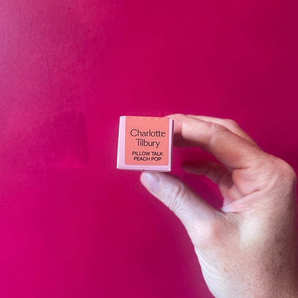 NIB Charlotte Tilbury Pillow Talk Matte Beauty Blush Wand in Peach Pop - Picture 5 of 6